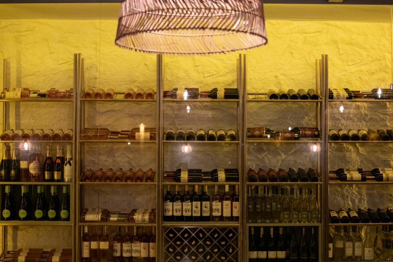 巴巴纳酒店 古托克布库 外观 照片